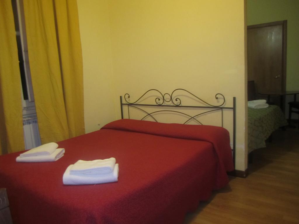 Hotel Savonarola Firenze Szoba fotó